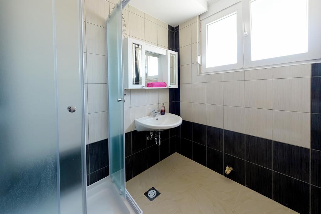 Cozy Two-Bedroom Apartment Zadar Cameră foto