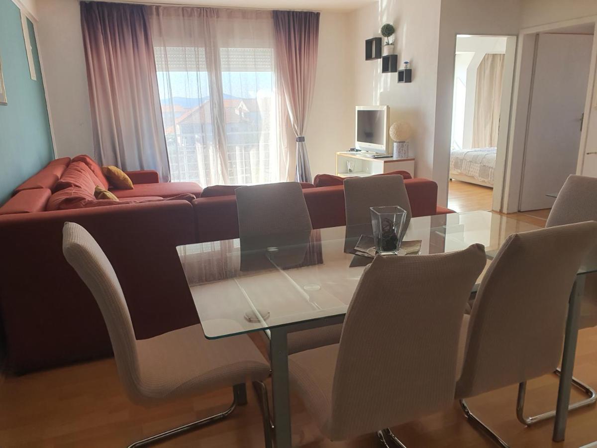 Cozy Two-Bedroom Apartment Zadar Exterior foto