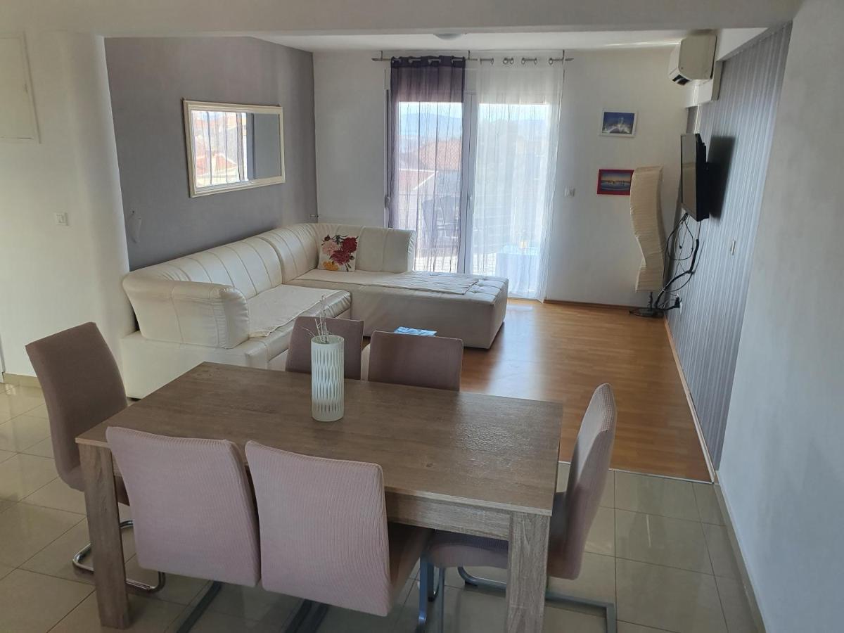 Cozy Two-Bedroom Apartment Zadar Exterior foto
